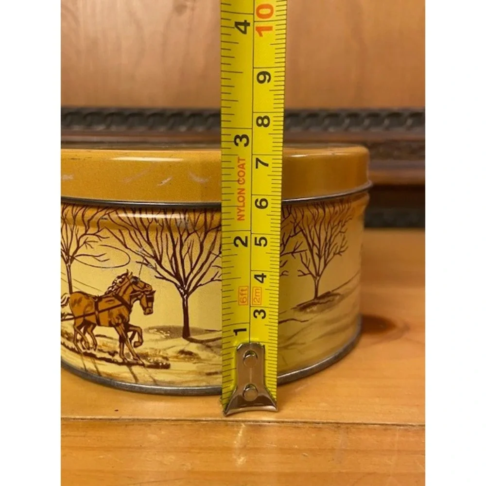 Vintage E Cherry Sons & Co Cashew Butter Crunch Tin Stagecoach Philadelphia